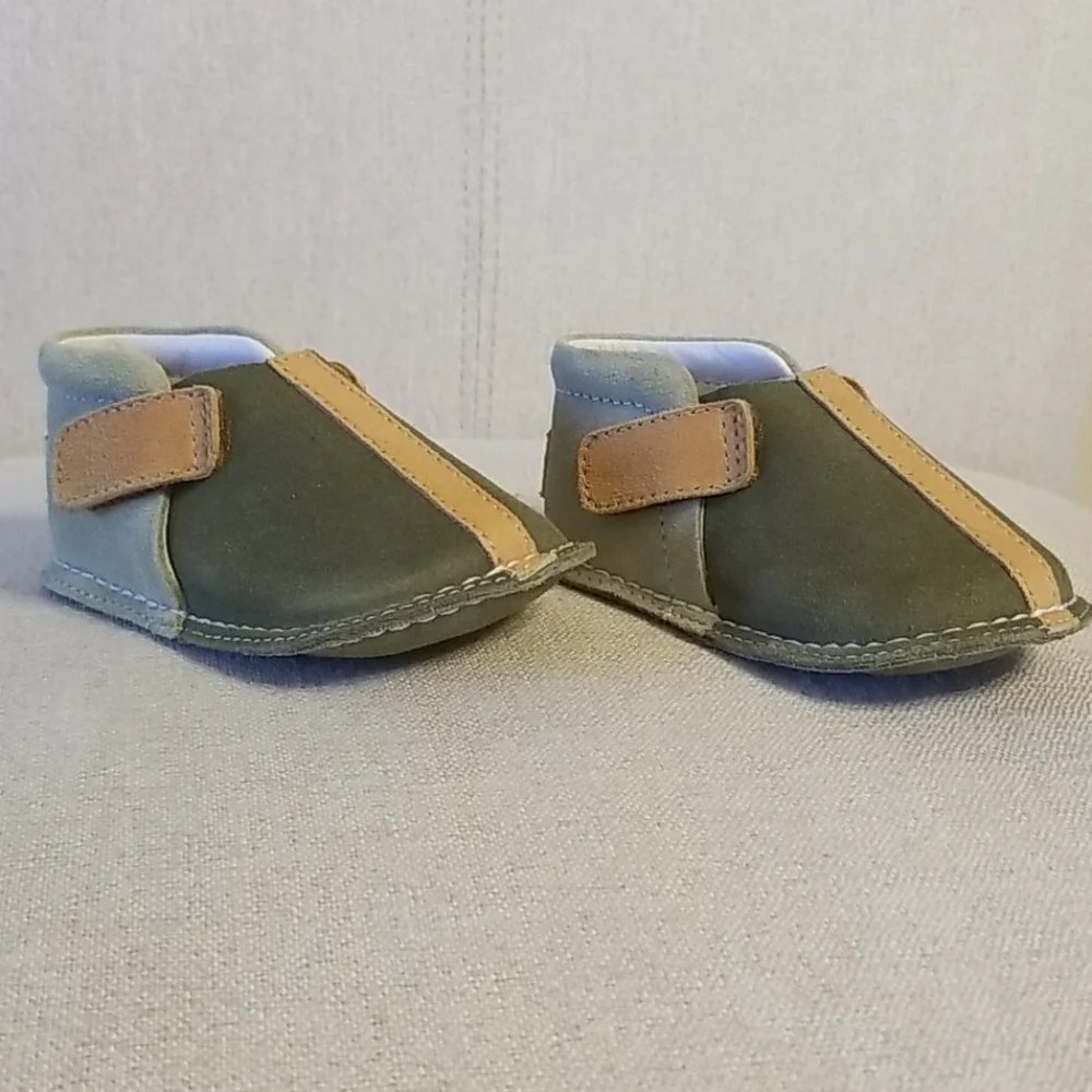 Pipit Stripe Suede Toddler Shoes in Olive/Tan